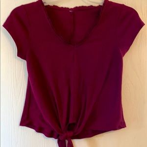Burgundy short sleeve cropped tie top
